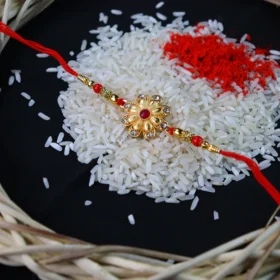 Designer Golden Rakhi for Brother – Elegant Raksha Bandhan Thread 2025